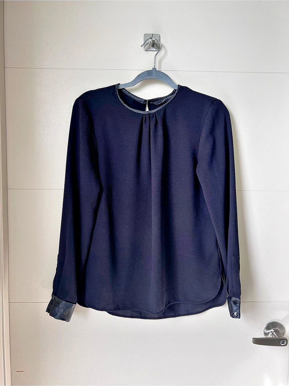 Zara Long Sleeve Pleated Blouse in Black Size Medium Like New
